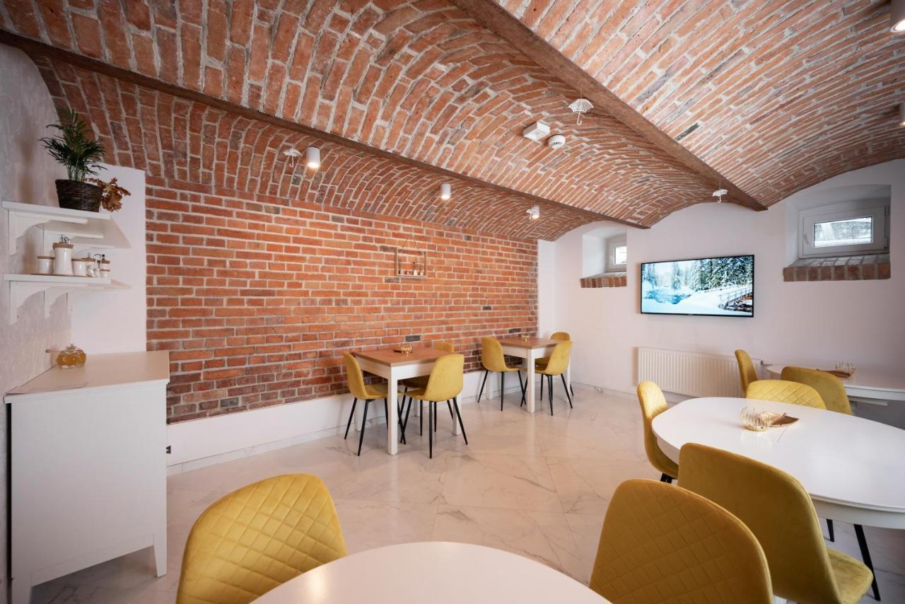 Hotel Hive Family House